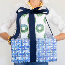 WH Hostess Social Stationery - Continuous Roll Gift Wrap | Boxwood Wreath