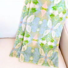 Laura Park Designs - Elephant Falls Fleece Blanket: One Size