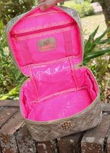 Caroline Hill - Hampton Train Case Champagne Pop: Default