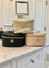Caroline Hill - Hampton Train Case Champagne Pop: Default